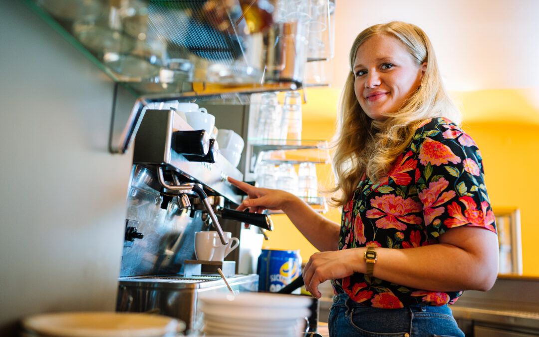 Treffen Sie mich bei Meiner Freiluftcafé-Tour